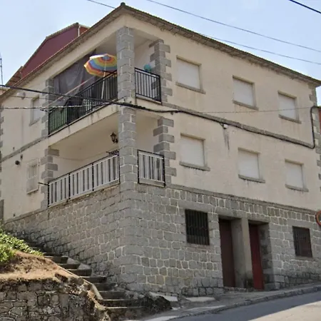 Casa Rural, “el Andador” * El Hoyo de Pinares